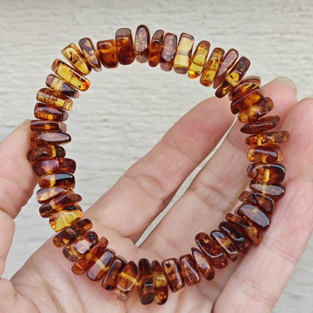 Authentic Baltic Amber Beaded Choki Bead Bracelet, high quality vintage!